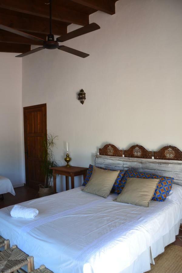 The African House Tolox Exterior foto
